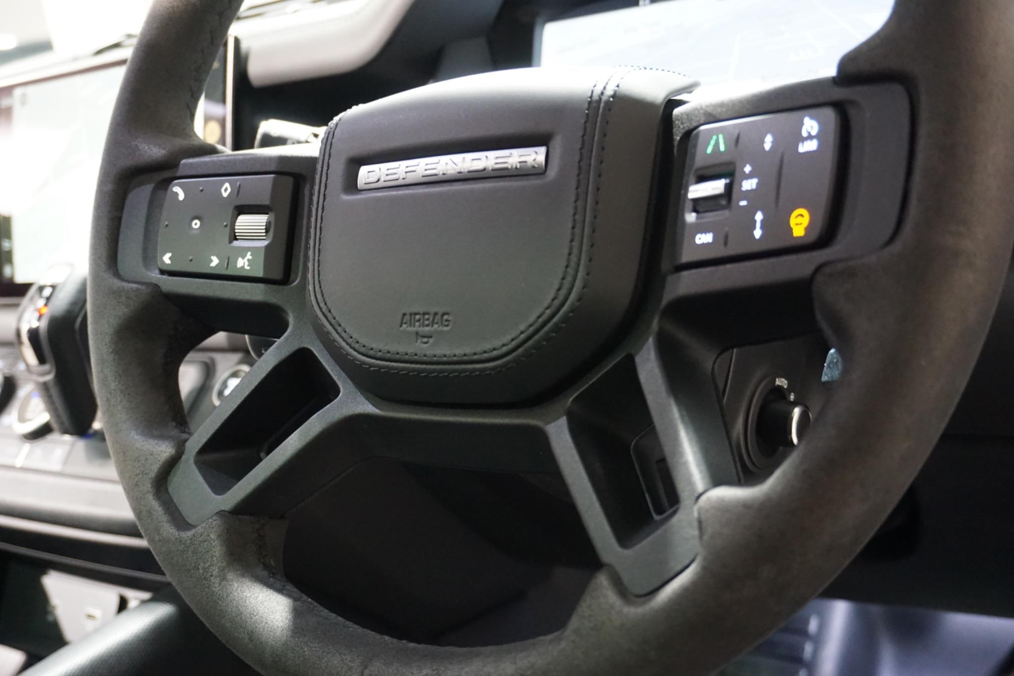 Land Rover Defender 110 5.0 P525 V8 Auto 4WD Euro 6 (s/s) 5dr